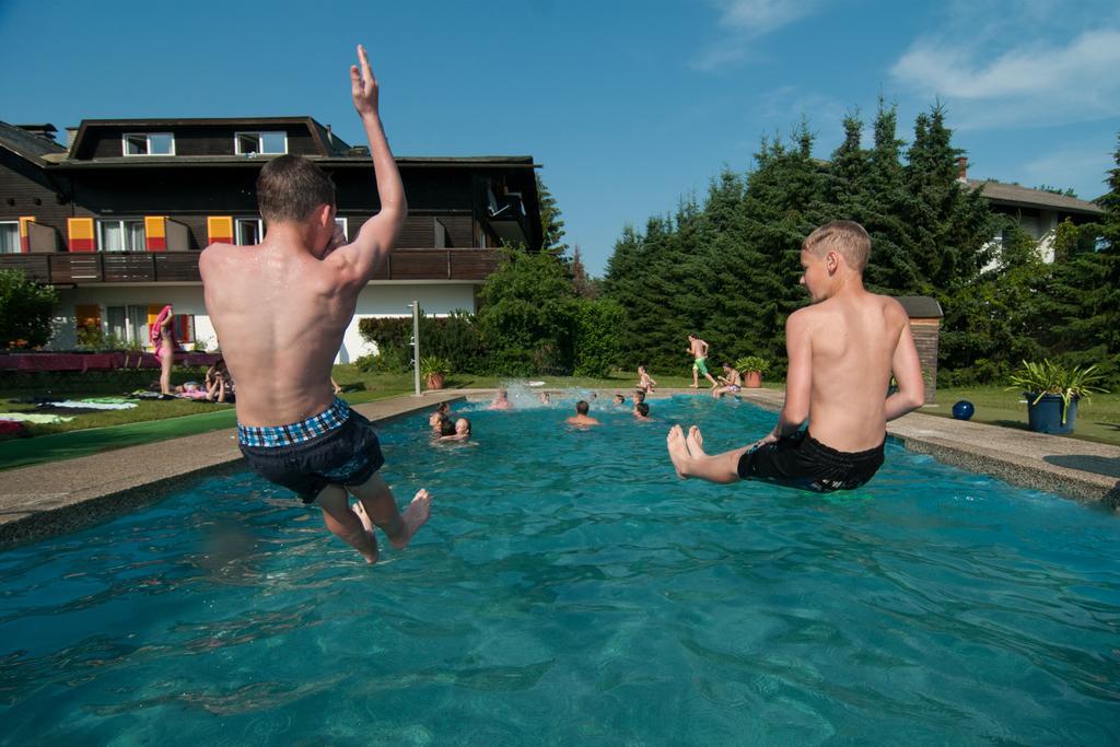 Hostal Jugendhotel Egger - Youth Landskron